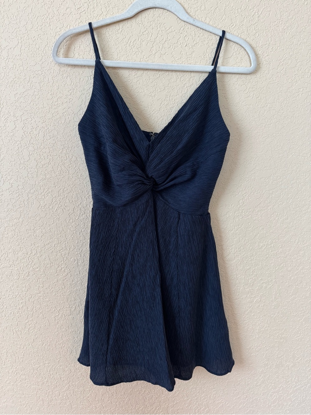 Abercrombie & Fitch Navy Blue Crinkled Textured, Twist Front Mini Dress, Size SP - Picture 2 of 12